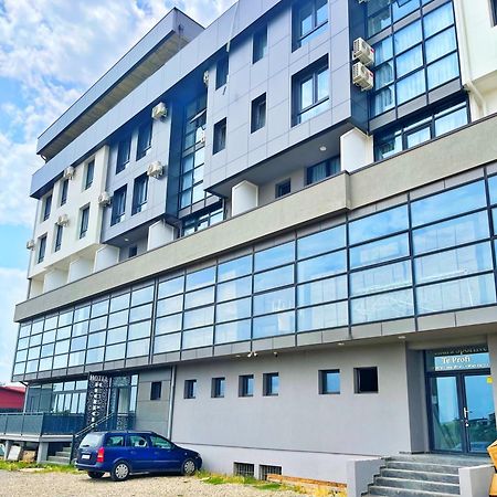 Infinity Plaza Hotel Gjakova Εξωτερικό φωτογραφία