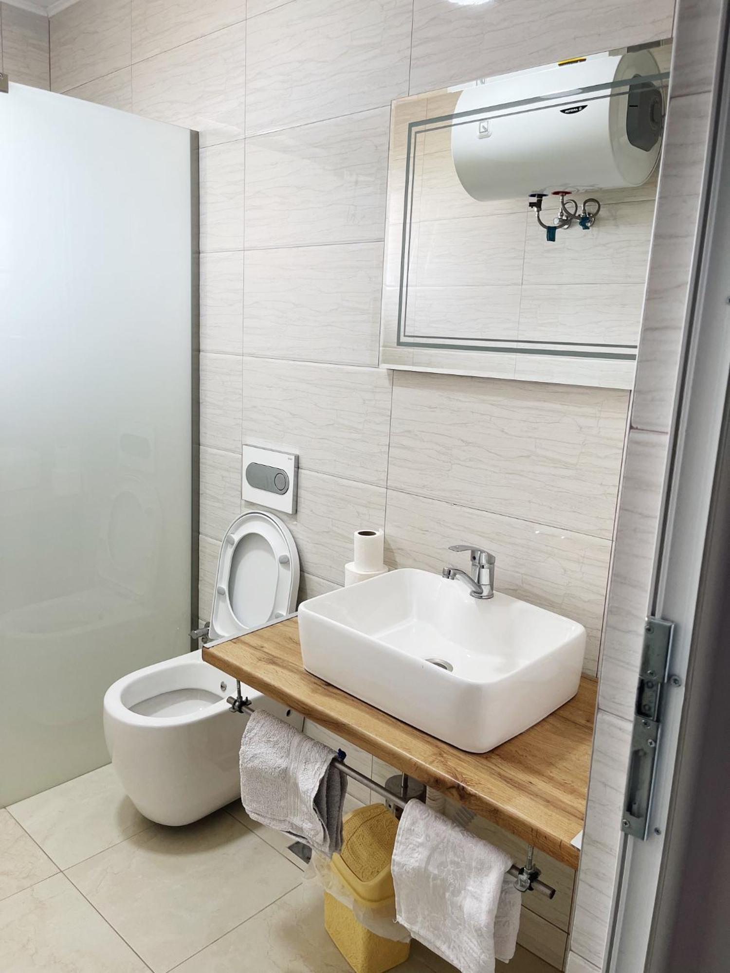 Infinity Plaza Hotel Gjakova Εξωτερικό φωτογραφία